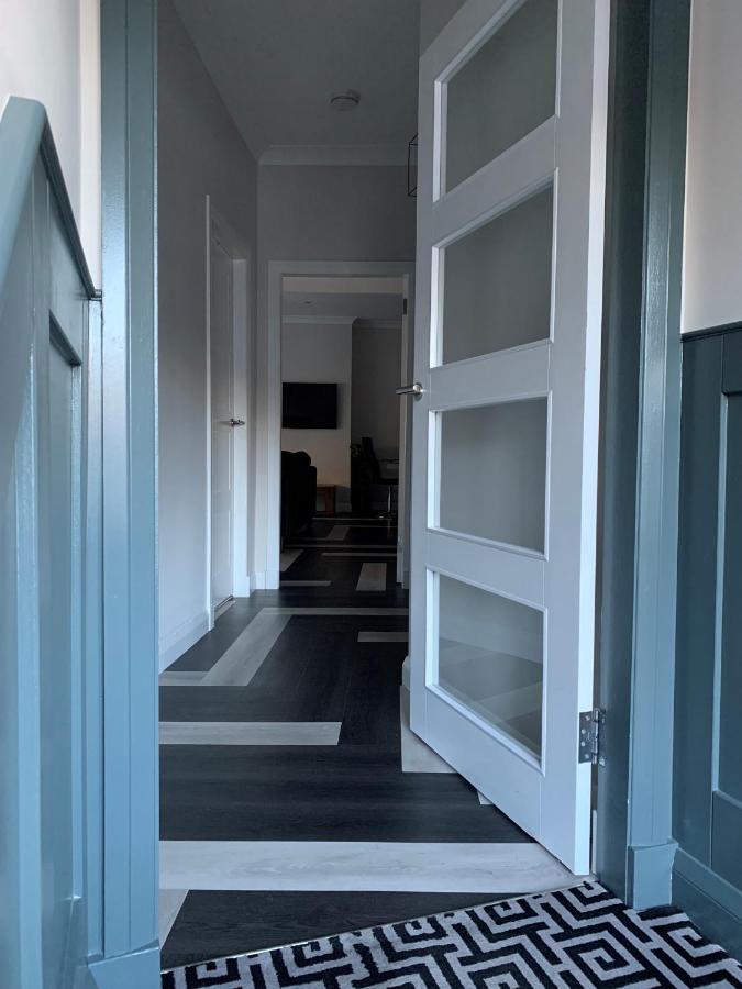 Hillview Apartment Оубън Екстериор снимка