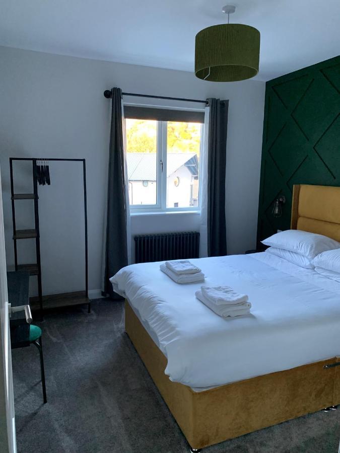 Hillview Apartment Оубън Екстериор снимка